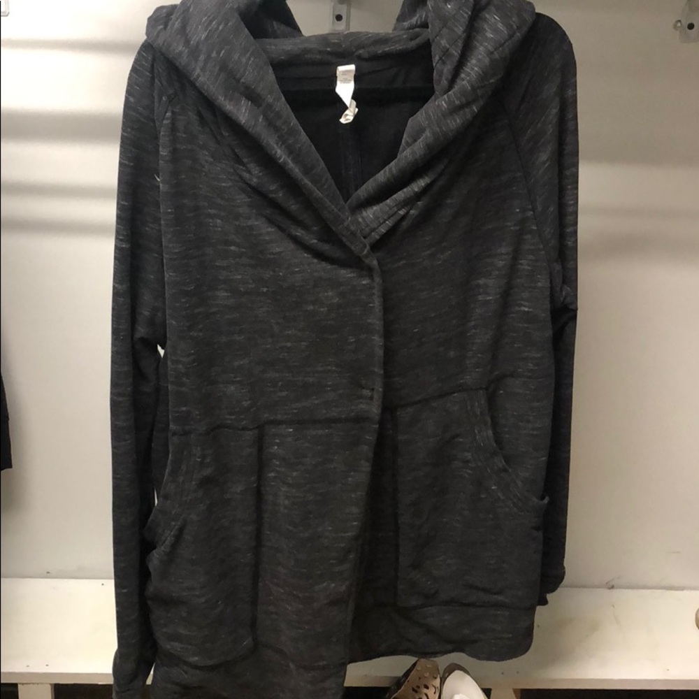 Lululemon Find Your Centre Wrap
